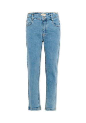 Jasnoniebieskie dżinsy o wąskim kroju z przednimi kieszeniami, szlufkami na pasek, zapięciem na guzik i widocznym przeszyciem na białym tle.