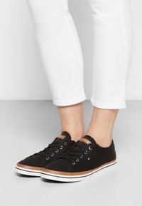 Tommy Hilfiger Baskets basses - black