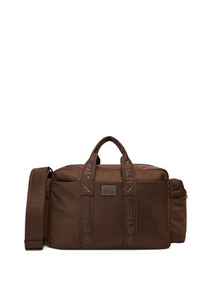 Borsa da viaggio rettangolare marrone con doppi manici, tracolla regolabile, tasca laterale con zip e cinghie con logo G-STAR sul fronte.