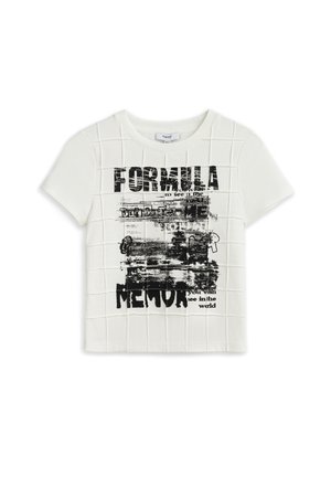 Witte korte mouw crop top met zwarte abstracte tekst en grafisch ontwerp, met de woorden "FORMULA" en "MEMOR" aan de voorkant.