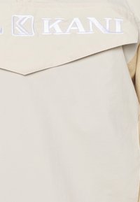 Karl Kani Kurtka wiosenna