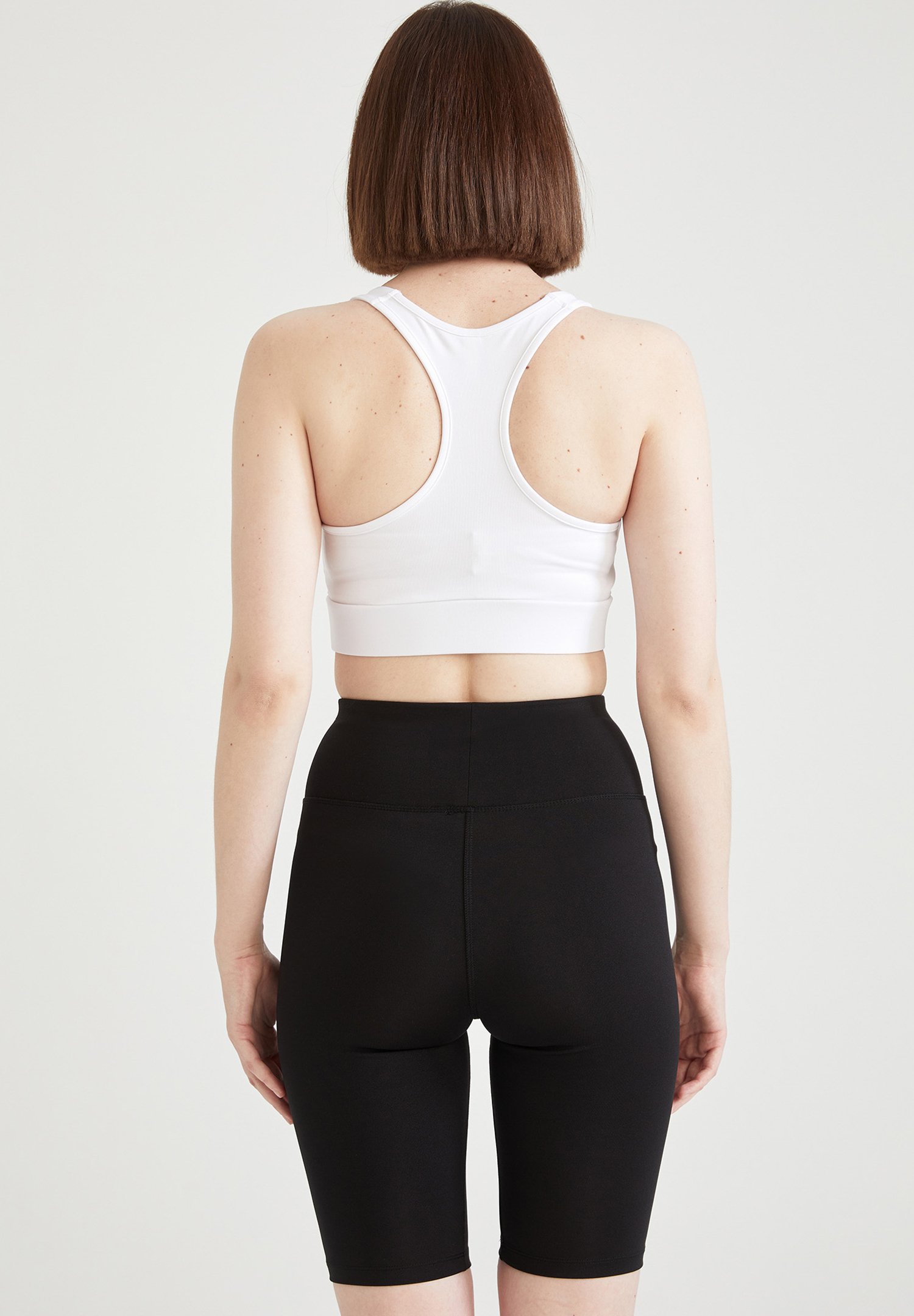 Damen Sport-BH mit mittlerer Stützkraft Damen Sport-BH mit mittlerer Stützkraft