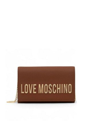 Brązowa prostokątna torebka z złotym łańcuszkiem i dużymi złotymi literami tworzącymi napis "LOVE MOSCHINO" na przedniej klapie.