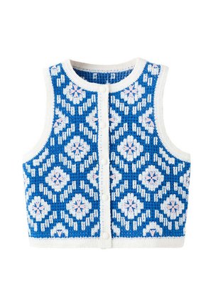 Gilet sans manches tricoté bleu avec des motifs floraux géométriques blancs et roses et une fermeture à boutons blancs à l'avant.