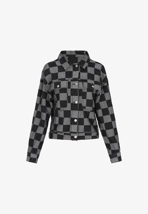 Zwart-grijs geruite spijkerjack met kraag, twee borstzakken, drukknoopsluitingen en lange mouwen. Verkorte snit met stevige textuur.