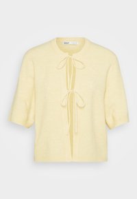 Selected, mellow yellow melange