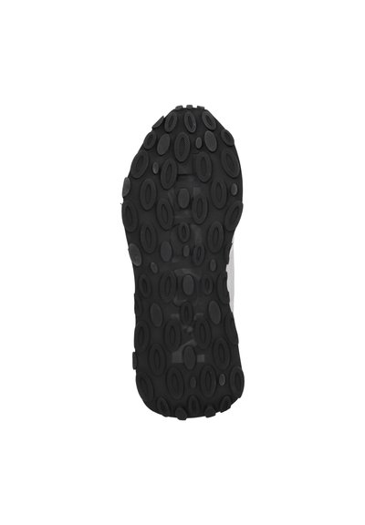 Schwarze Gummisohle mit abgerundeten, ovalen Profilmustern. Vorwiegend strukturiert für besseren Halt, mit einem glatten zentralen Abschnitt und einem kontrastierenden, helleren Material darüber.