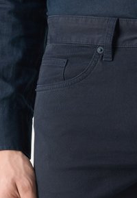 BOSS DELAWARE - Nadrágok - dark blue