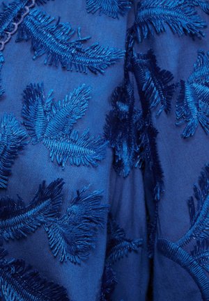 Love & Roses, REGULAR FIT - TUFTED PALM PLAYSUIT . - Lühikeste varrukatega bodi - blue