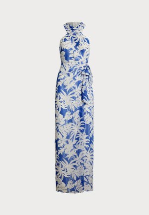 Robe maxi en imprimé floral bleu et blanc ; design à col halter avec un corsage ajusté et un détail de taille nouée. Tissu lisse, silhouette longue.