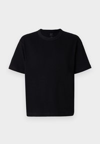Unselected, true black