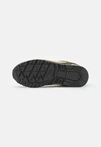 Saucony SHADOW 5000 UNISEX - Trainers - green/gray