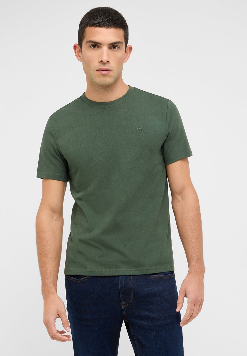 Dunkelgrünes Baumwoll-T-Shirt mit rundem Ausschnitt und kurzen Ärmeln. Verfügt über ein kleines, dezent gesticktes Logo auf der Brust.