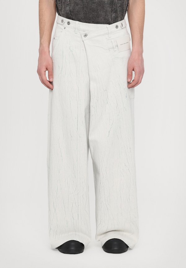 DECONSTRUCTION UNISEX - Loose Jeans - cyan4