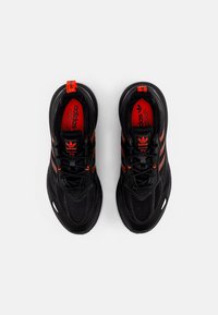 adidas Originals ZX 2K BOOST 2.0 - Sapatilhas - core black/solar red/carbon