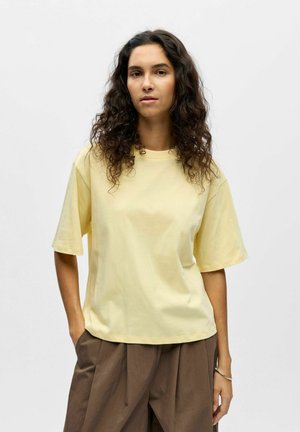 LOOSE FIT - T-shirt basique - sunlight