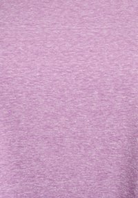 Hellvioletter Stoff mit einer weichen, leicht strukturierten Oberfläche. Das Material wirkt leicht und dehnbar, mit einem melierten Effekt.