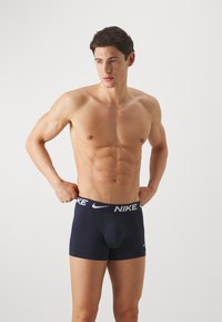 Nike Underwear ESSENTIAL TRUNK 3 PACK - Boxer alsónadrág - obsidian/dusty