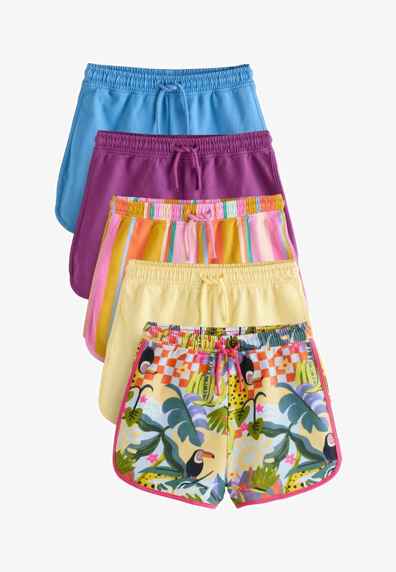 Fünf Paar Shorts in verschiedenen Farben: Blau, Lila, gestreift, Gelb und ein tropisches Muster mit Tukane und Pflanzen. Mit elastischen Taillenbündchen und Kordeln.