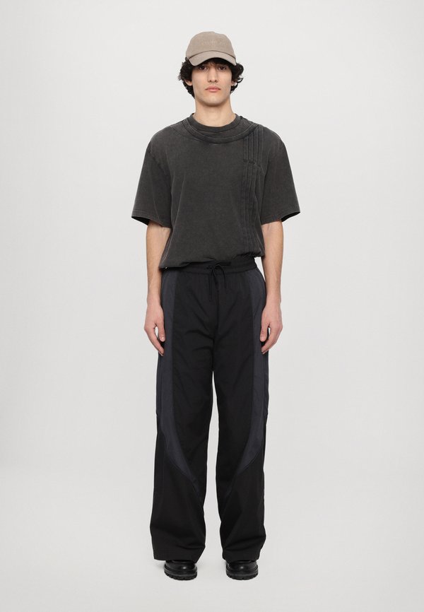 PANELLED TRACK TROUSERS - Tracksuit bottoms2
