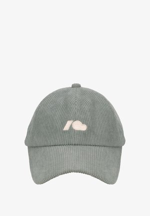 Zielona czapka z korduru o okrągłym kształcie i krótkim daszku. Na przodzie znajduje się białe haftowane logo. Teksturowana powierzchnia.