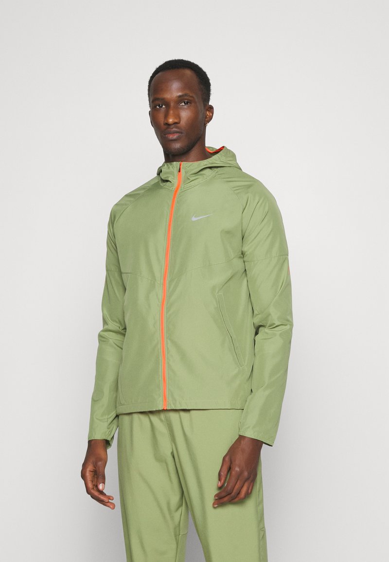 Nike Performance MILER Veste de running alligator/bright crimson