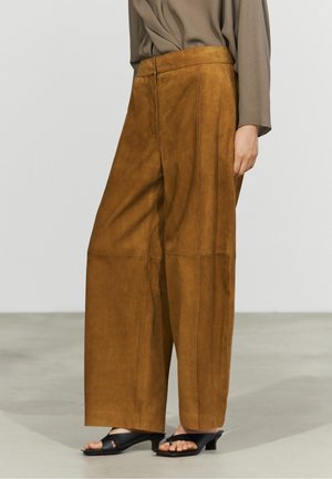 Massimo Dutti Pantaloni di pelle - brown