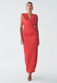 BWLDR KYLA MAXI DRESS - Oblačila za posebne priložnosti - red