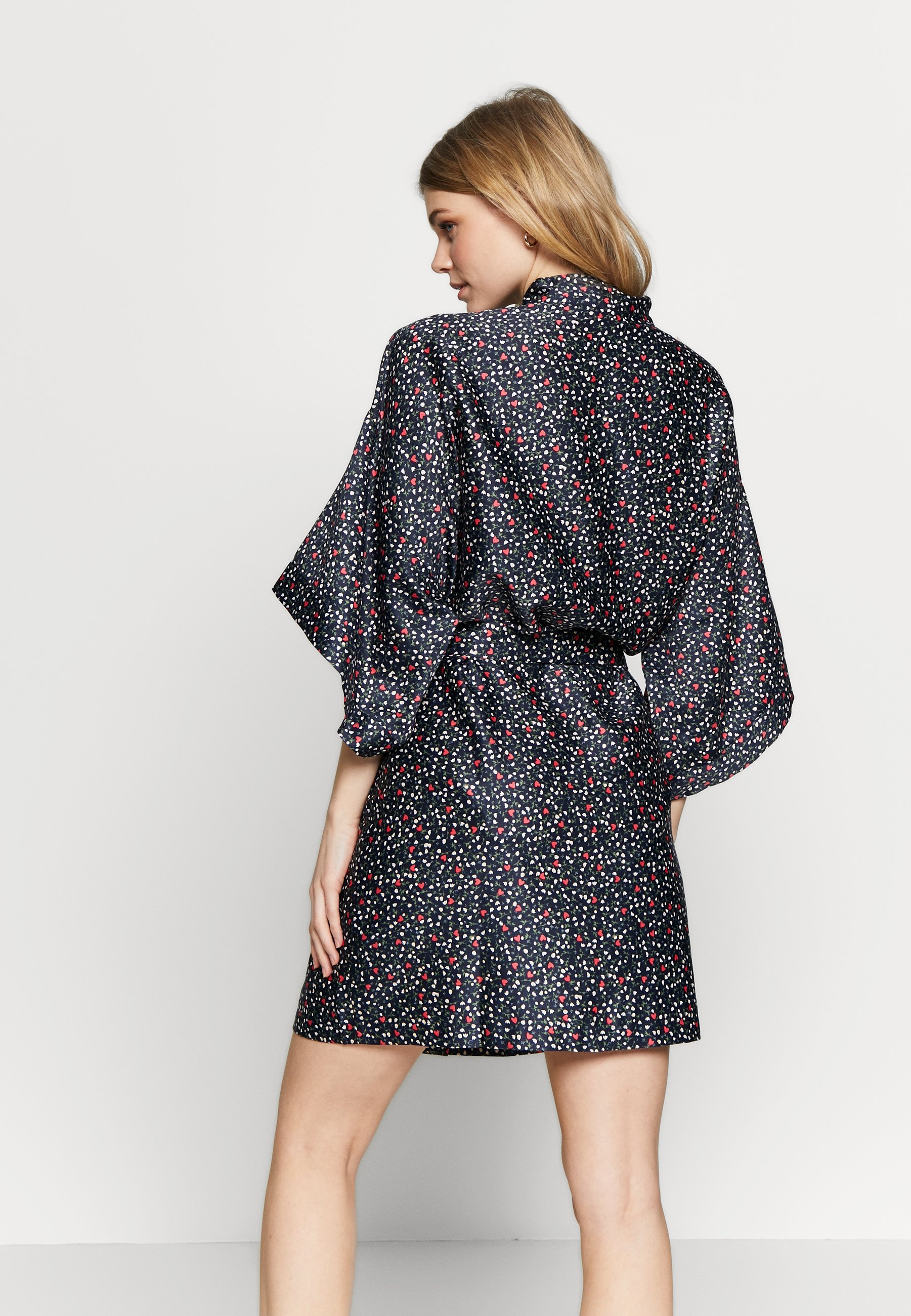 dressing gown cotton on