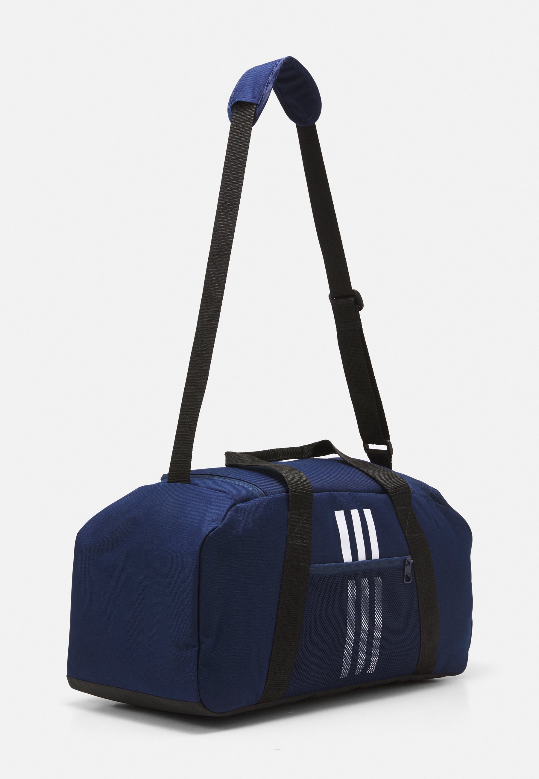 tiro duffel bag