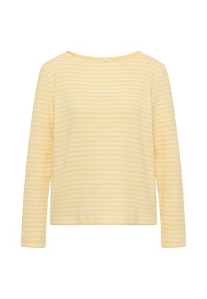 Geel top met lange mouwen gemaakt van zachte stof, voorzien van horizontale witte strepen, een ronde halslijn en een ontspannen pasvorm.