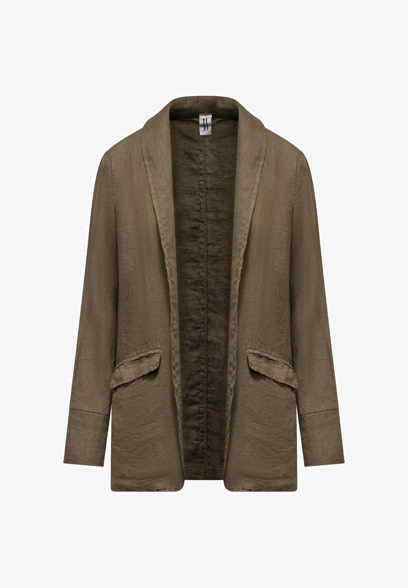 Bruine linnen blazer met open voorkant, lange mouwen en twee klepzakken aan de voorkant, afgebeeld tegen een witte achtergrond.