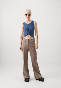 ONLY Petite ONLNELLA - Top - coronet blue