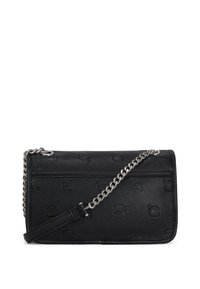 Borsa a mano in pelle nera con motivo in rilievo, catena e tracolla rimovibile. Forma rettangolare slim, texture liscia, dettagli hardware minimi.