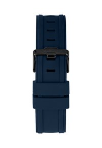 Marinblå silikonarmband för klocka med en mjuk ytstruktur, utrustad med en svart metallspänne och flera justeringshål för storleksjustering.