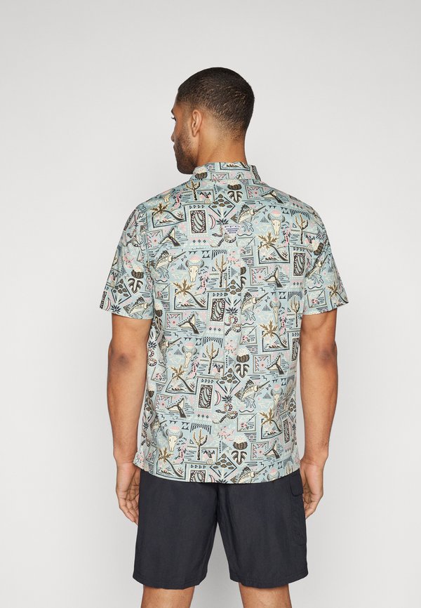 WILD CAST™ CAMP SHIRT - Shirt2