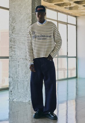 Bershka, TWISTED FIT - JEANS - Straight leg jeans - royal blue
