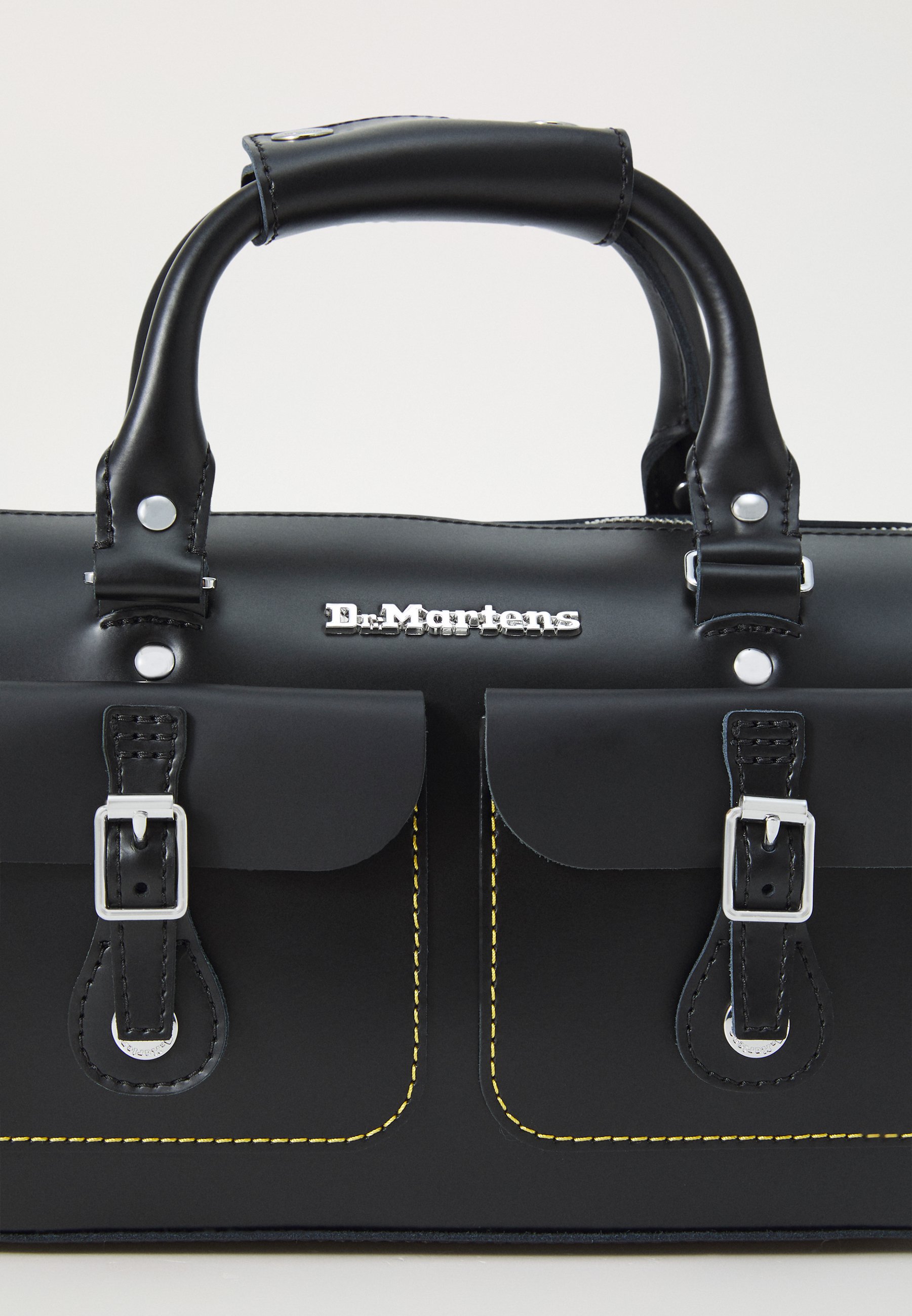 Dr Martens★KIEV LEATHER TOP HANDLE BAG★BLACK Kiev Leather Top Handle Bag in Black | Dr. Martens