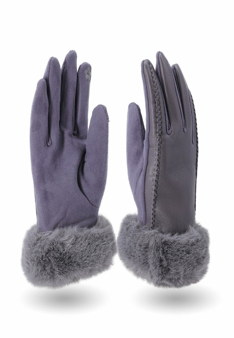 Un paio di guanti invernali viola con polsi in pelliccia sintetica, palmi in suede testurizzato e retro in pelle con cuciture decorative.
