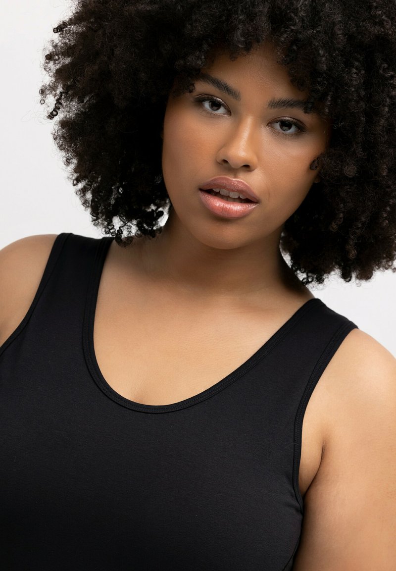 Camisetas Talla Grande Mujer Ulla Popken Camiseta Para Mujer Ropa Tallas  Grandes, image size:800x1153