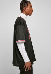 Starter Trükipildiga T-särk - black