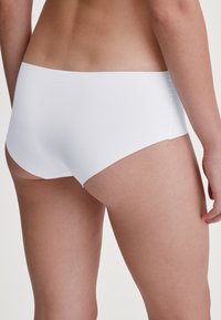 Calida SLEEK SKIN LOW CUT - Shorty - weiss