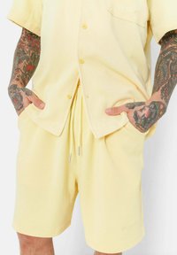 Sixth June ESSENTIEL - Pantalon de survêtement - yellow