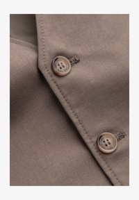 Non selezionato, light brown