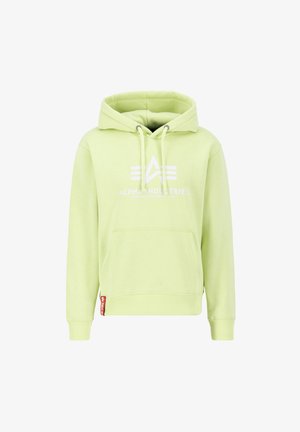 Jasnozielona bluza z kapturem z miękkiego materiału, z kieszenią kangurką, kapturem ze sznurkiem oraz białym logo z trzema paskami z przodu.