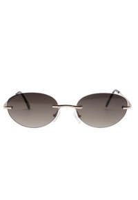 Occhiali da sole ovali con lenti scure a gradiente, sottile telaio in metallo dorato, supporti per il naso trasparenti e aste curve. Design minimalista e finitura elegante.