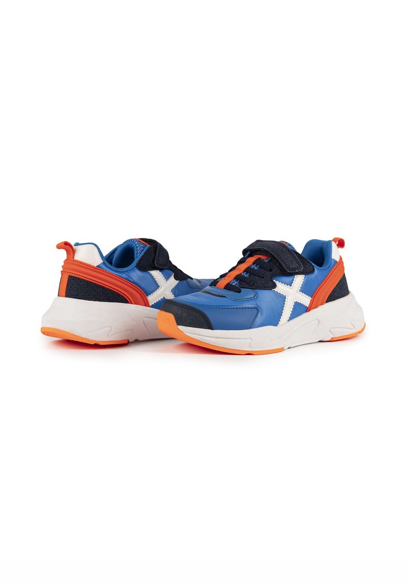 Zapatilla casual de infantil MINI TRACK VCO 83 Munich · Munich · El