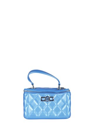 Piccola borsa rettangolare trapuntata color azzurro chiaro con una cerniera superiore e un manico corto singolo.