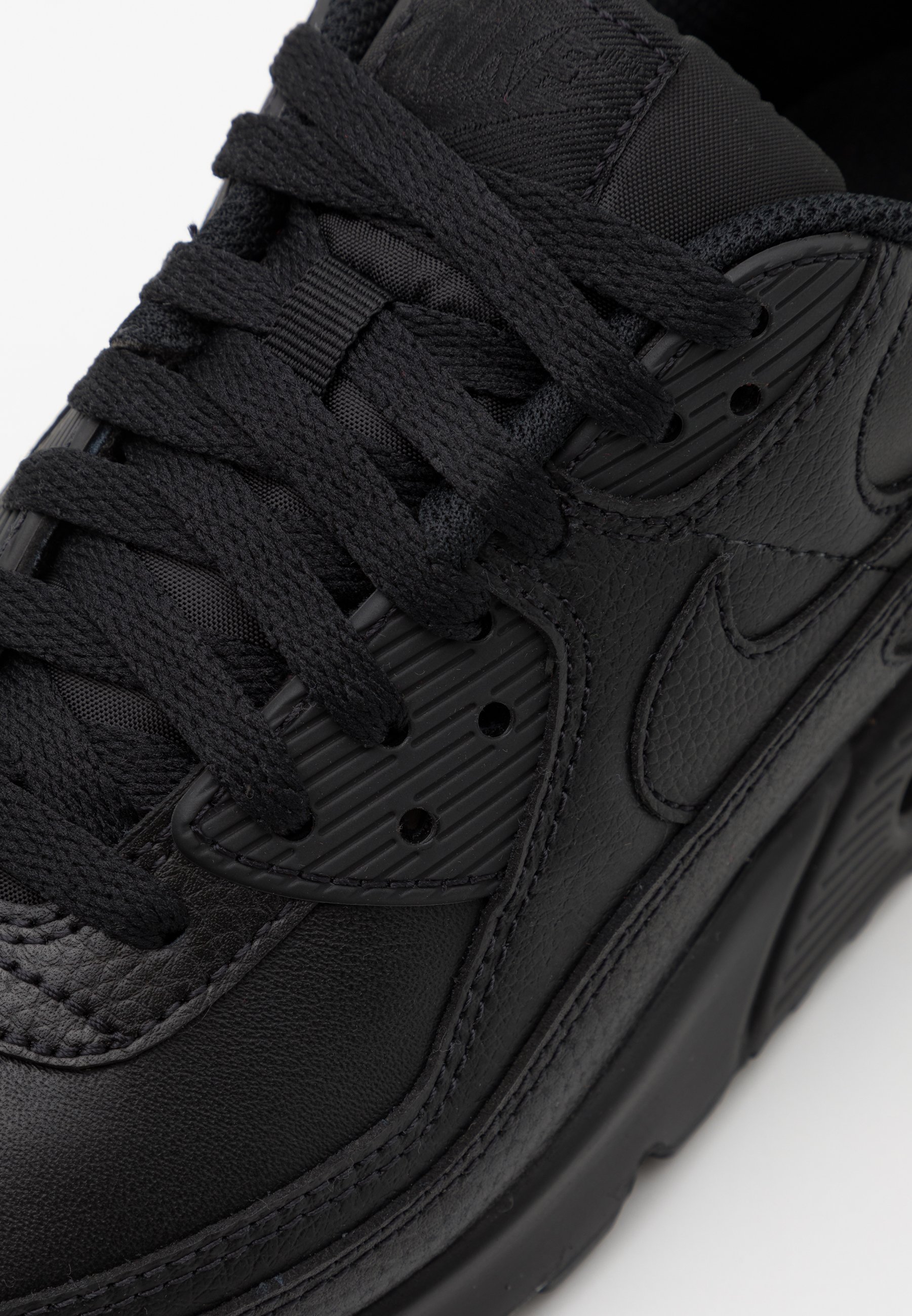 air max 90 black gum sole