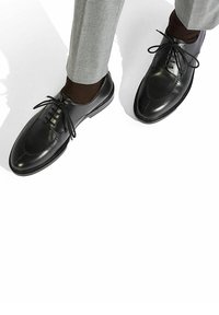 Scarosso CHUCK - Elegantna obuća s vezicama - black calf